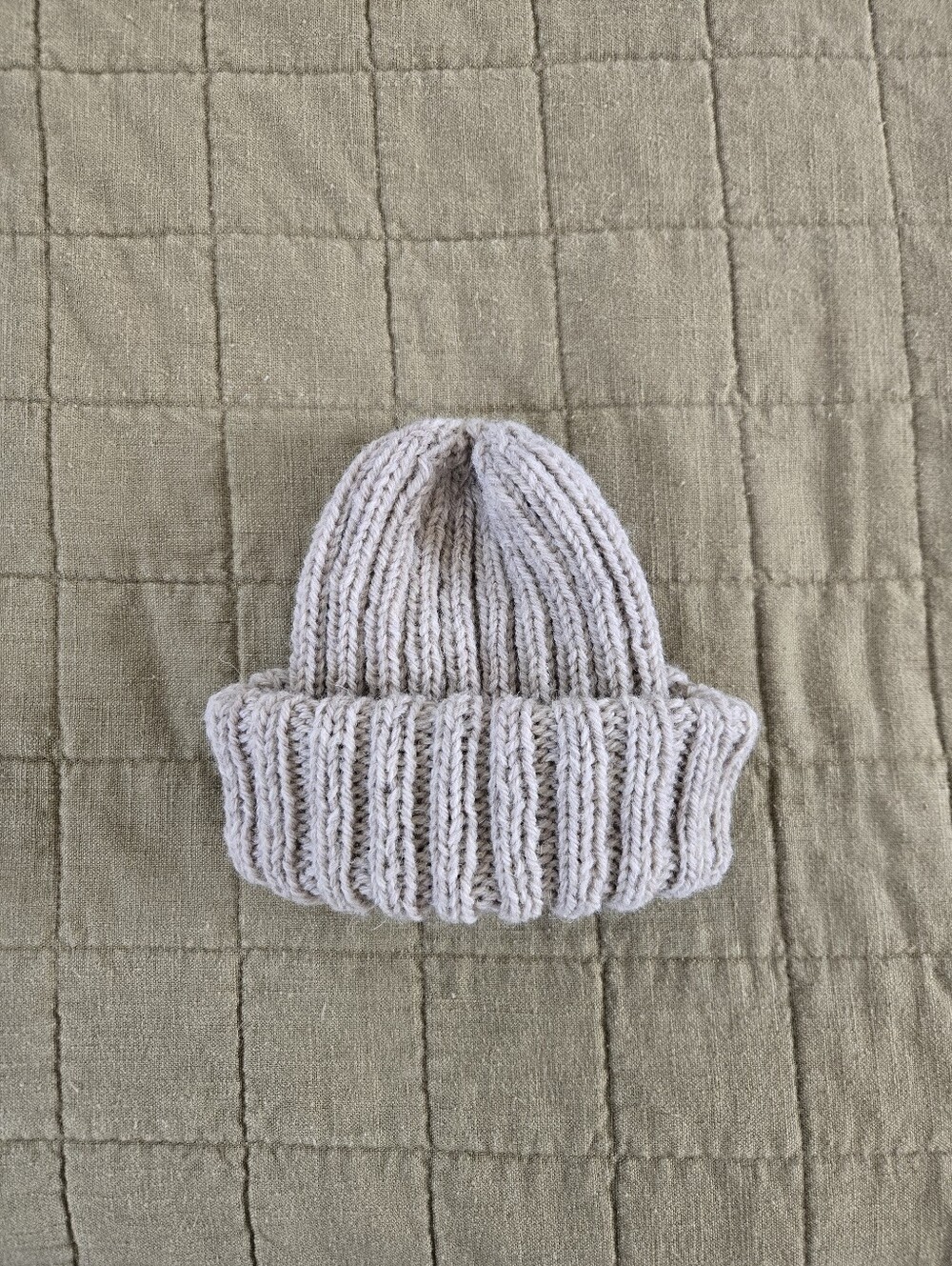 Handknit Stretchy Ribbed Wool Beanie